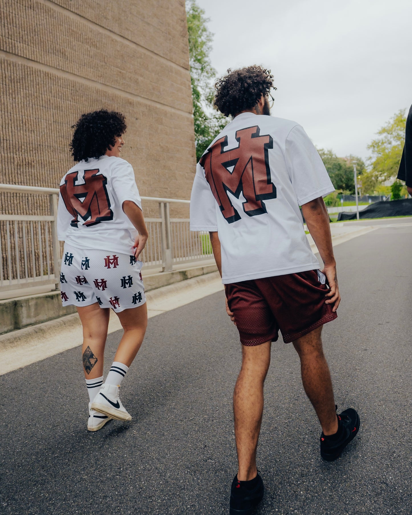 WHITE OVERSIZED HM TEE