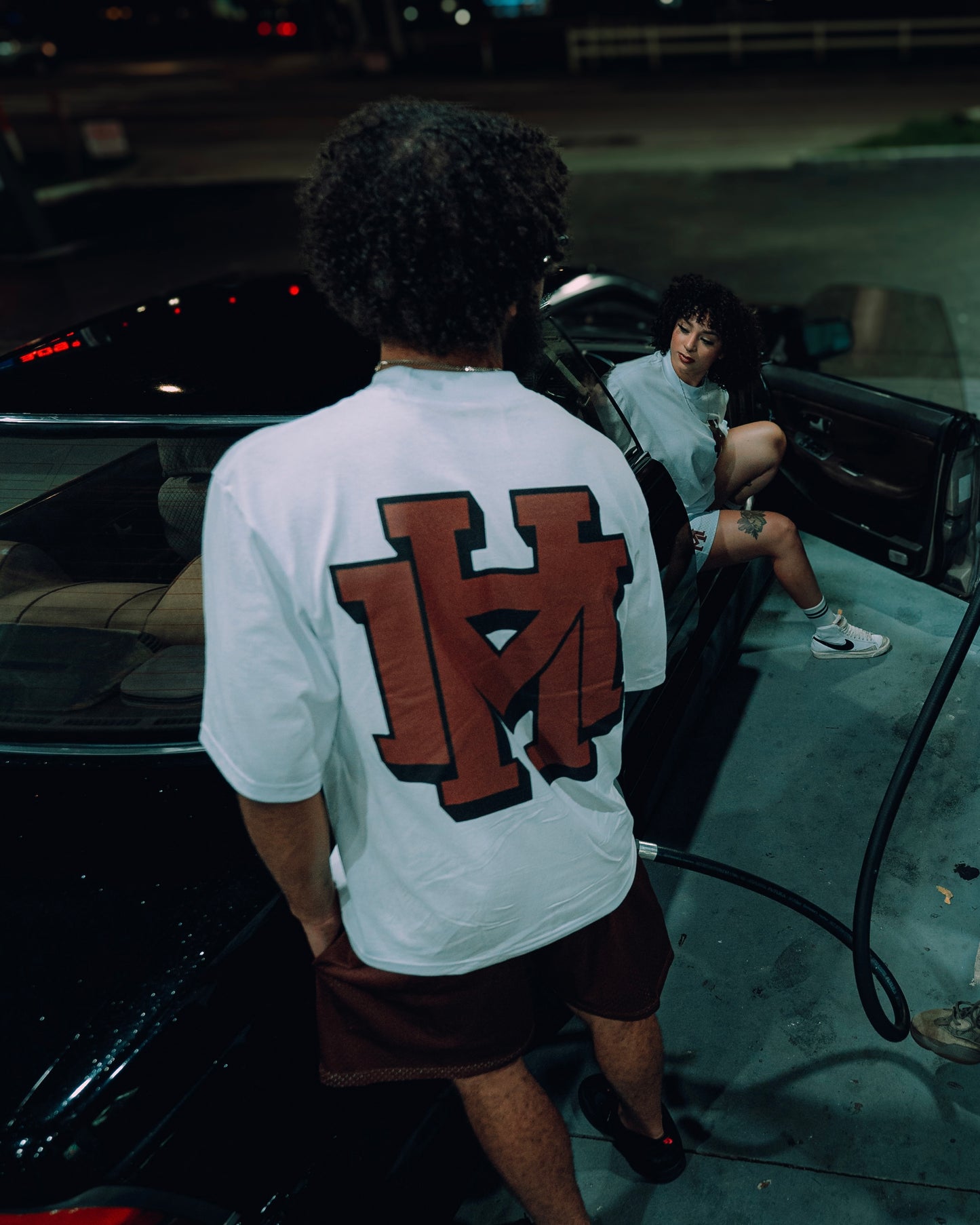 WHITE OVERSIZED HM TEE